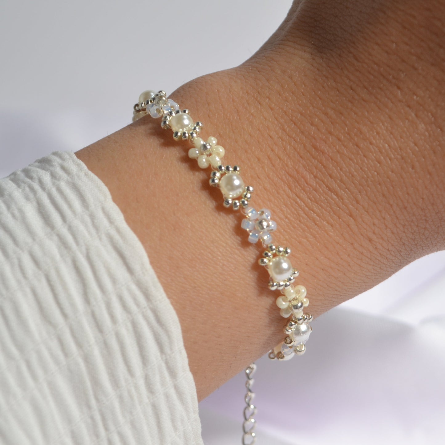 Pearl Daisy Bracelet