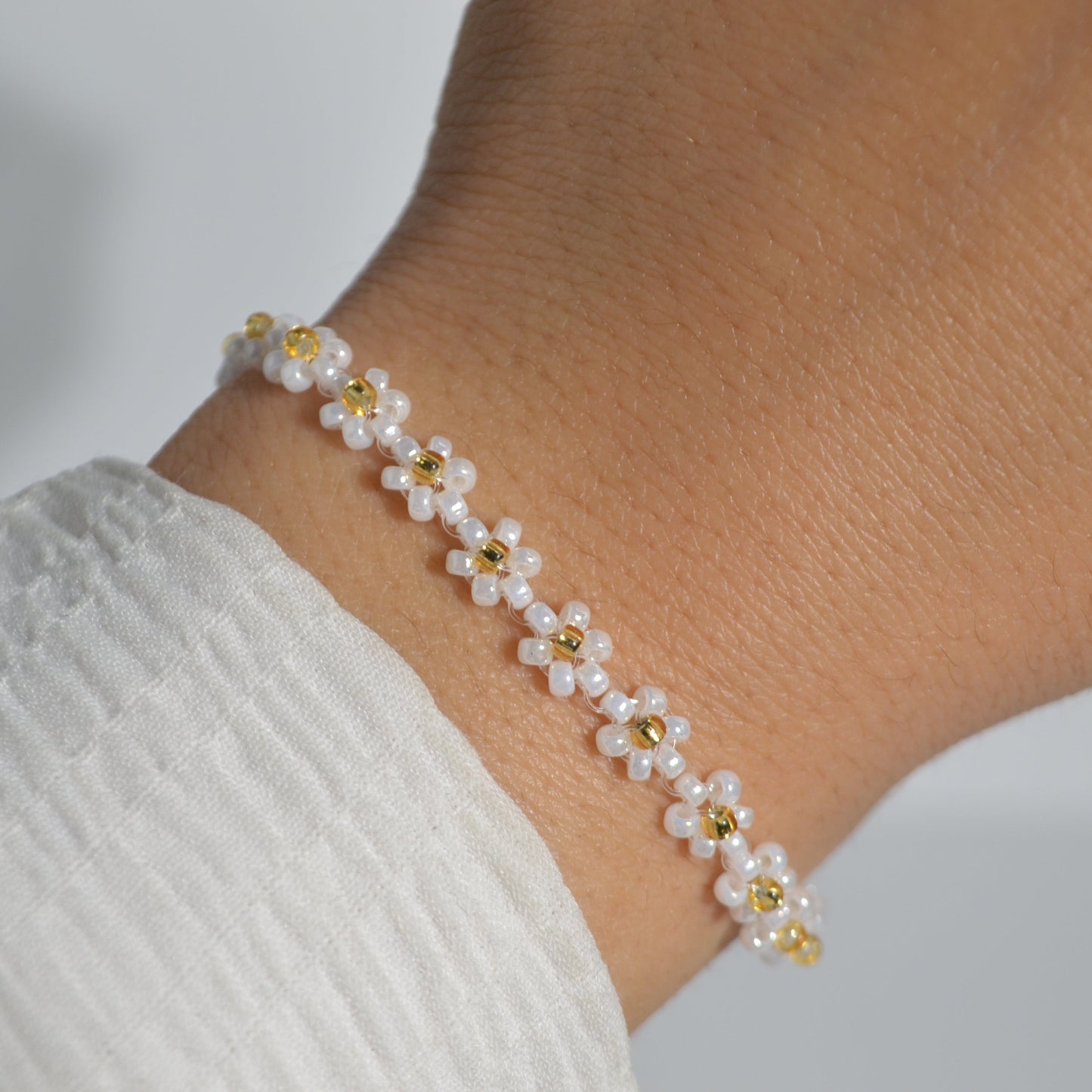 White Dainty Petals Bracelet