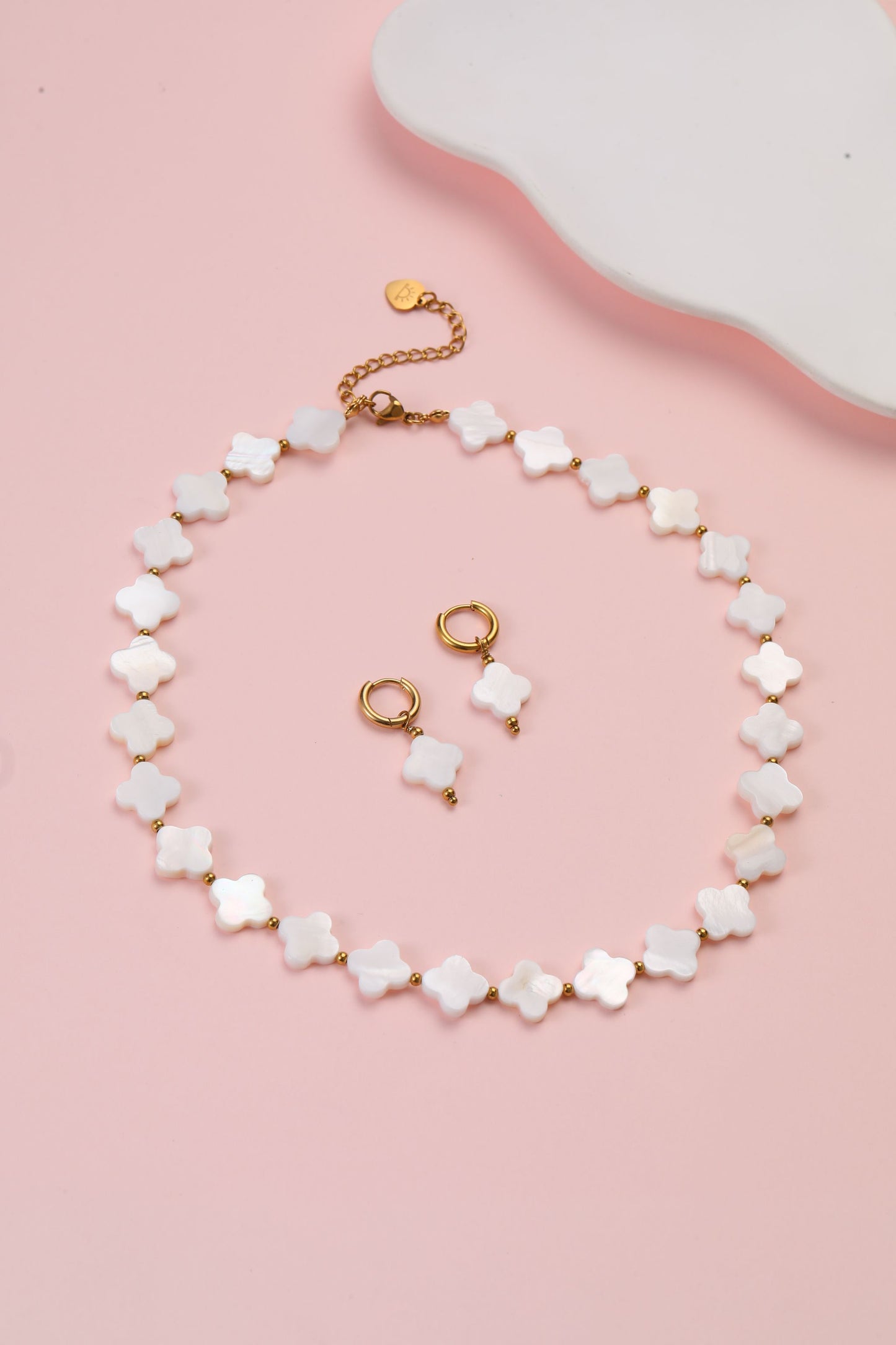 Santorini Clover Necklace