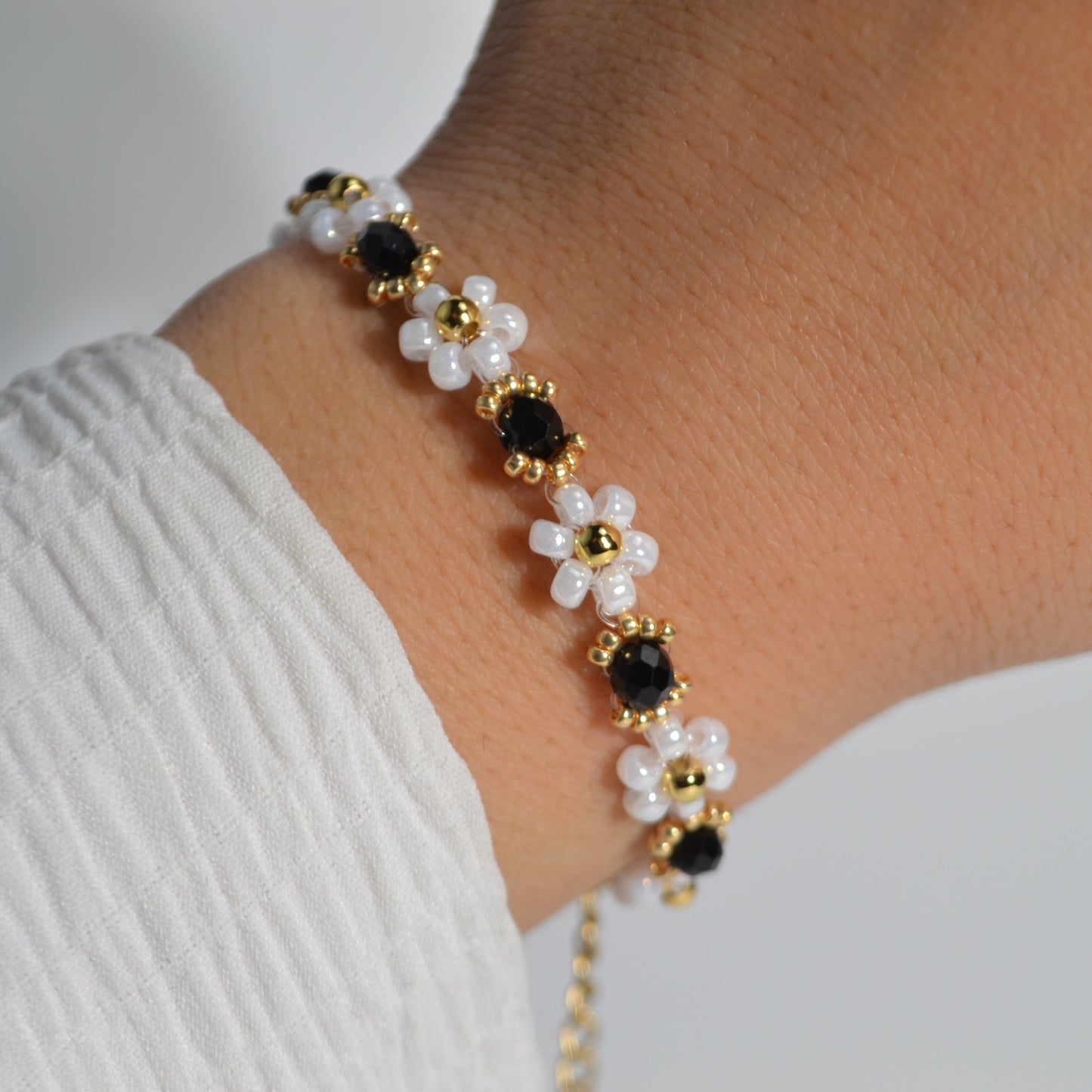 Black Bloom Bracelet