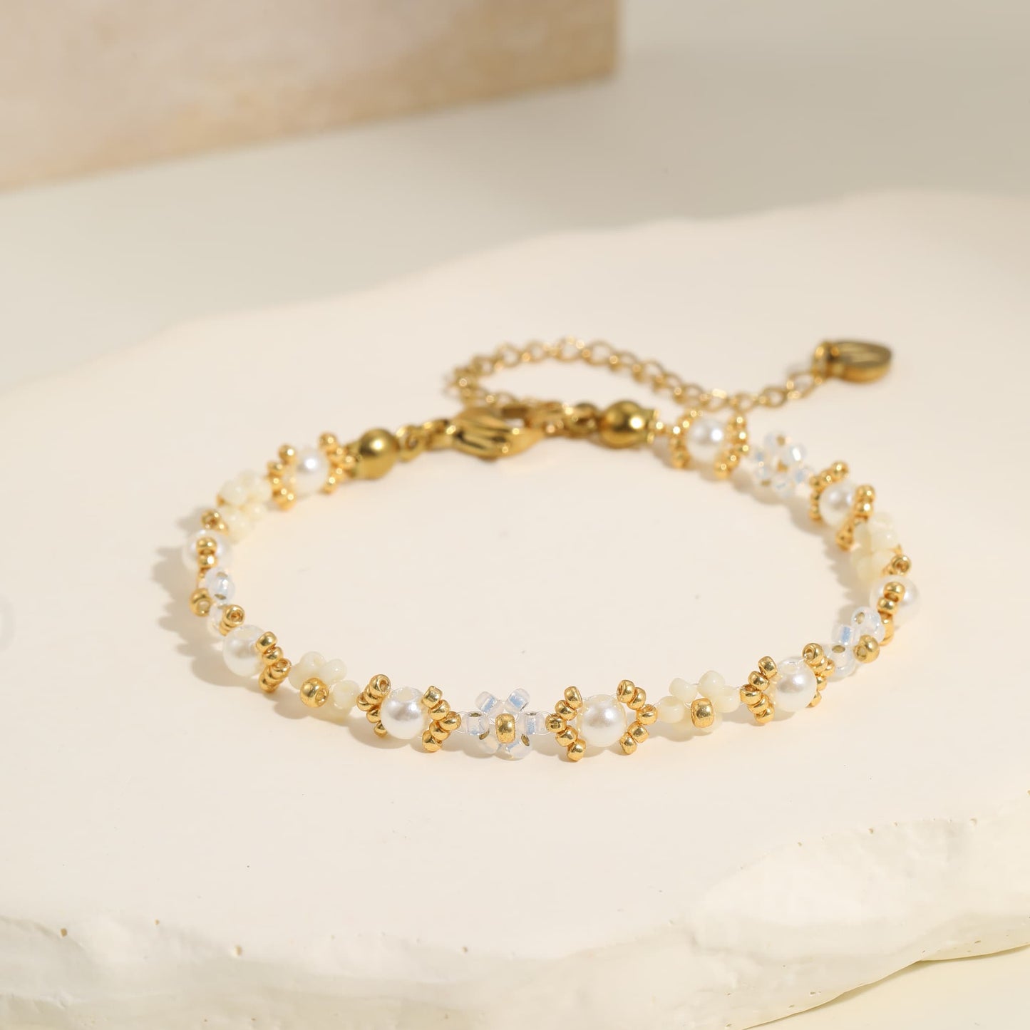 Pearl Daisy Bracelet